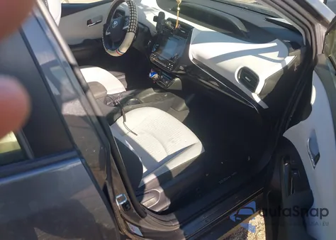 2016 Toyota Prius Two Eco from USA, damaged, VIN JTDKARFU2G3011076